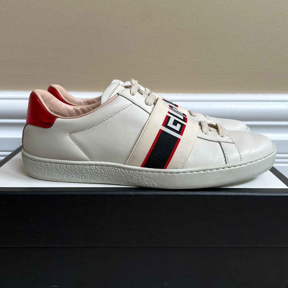 AUTHENTIC Gucci Ace Sneaker with Gucci Stripe - Picture 13 of 14